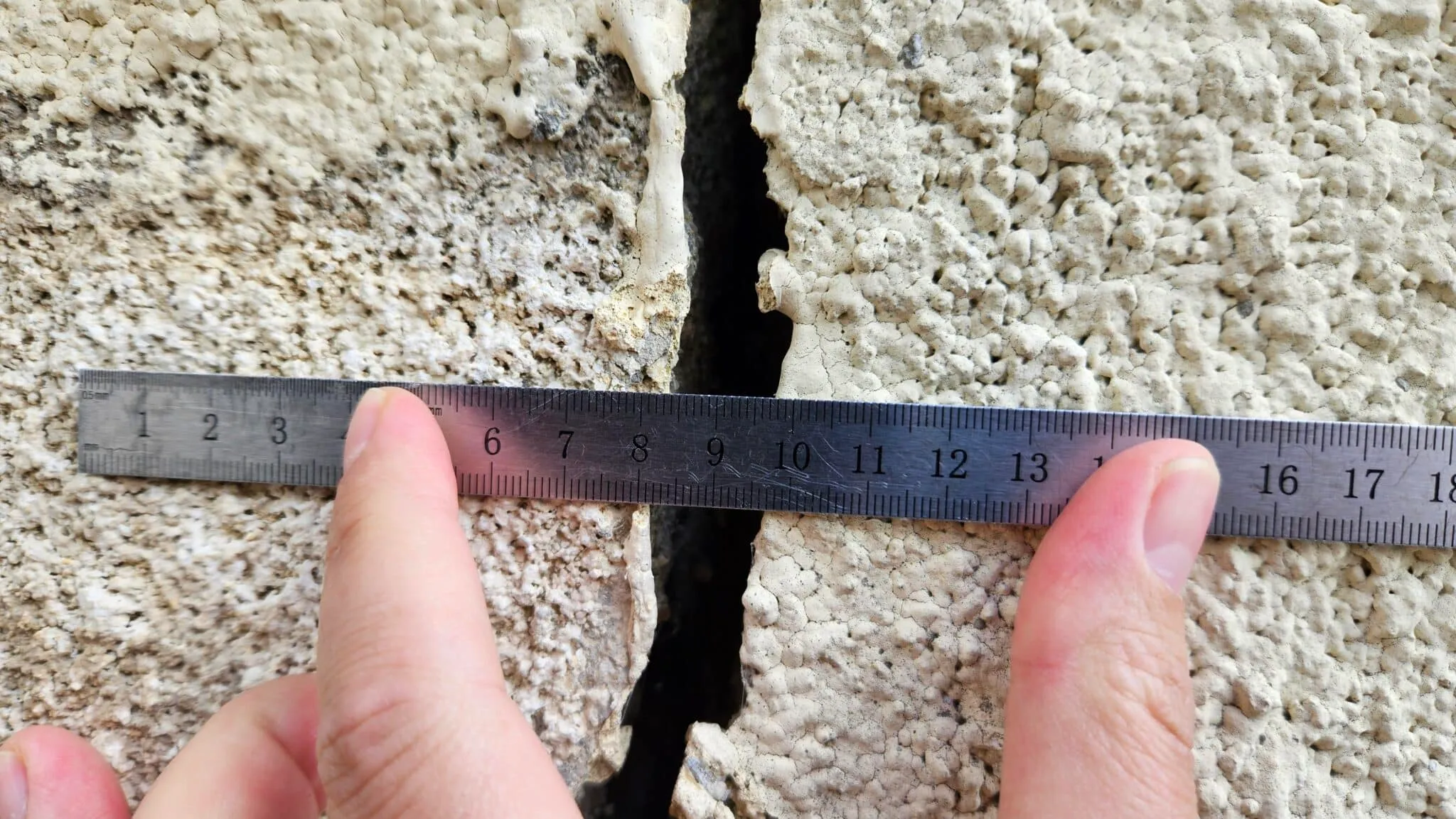 expert fissure maison sécheresse lézarde structurelle grave