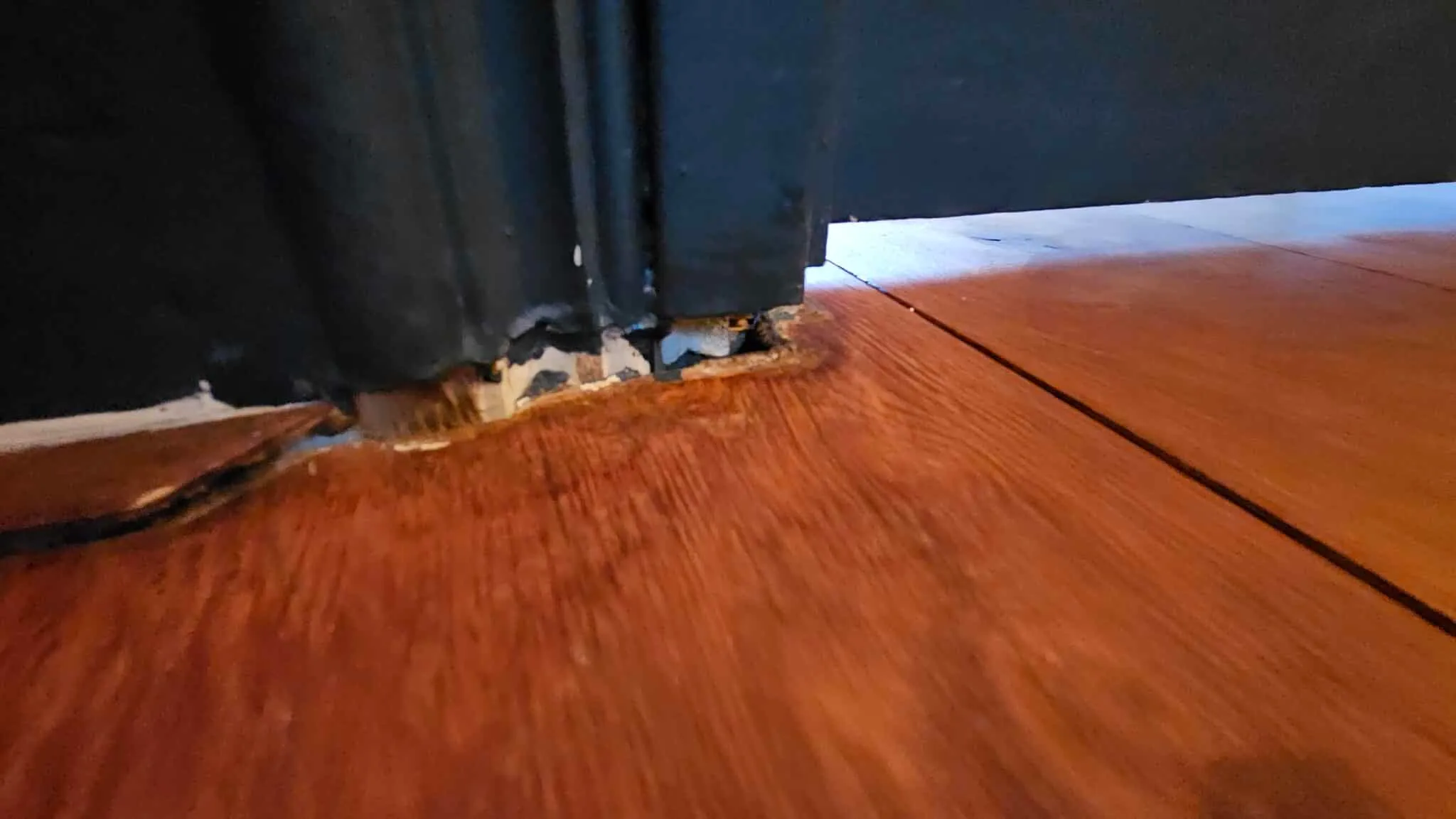 Expertise fissure Lyon affaissement plancher et décollement de plinthes appartement immeuble ancien