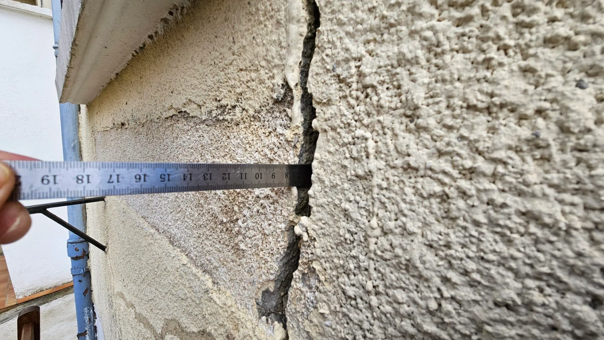 Expertise fissure traversante grave angle fenêtre Nice 06