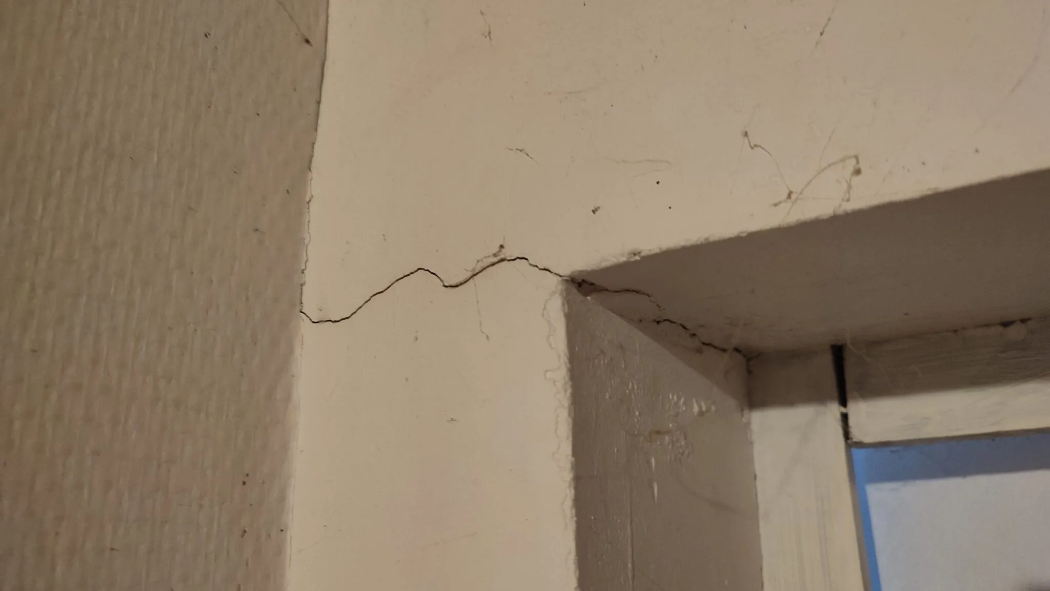 Expertise fissure mur intérieur sécheresse du 23 juillet 2024 Yvelines Noisy le Roi